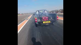 A rebuilt P1001uz vs The Chandlers Carolina blue Plymouth melbourneraceway dragracing family [upl. by Cunningham792]