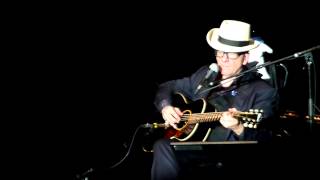 Elvis Costello quotShequot  Admiralpalast Berlin [upl. by Edora]