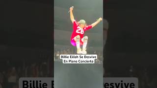 Billie Eilish Casi Se Desvive En Pleno Concierto… [upl. by Licec]