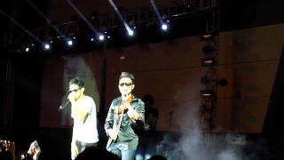 Dennis Lau and Shawn Lee Beatboxer at Mystical Eve 2012 [upl. by Aivatnuahs]