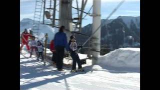 Samoëns en hiver  un paradis pour les enfants [upl. by Akenn508]