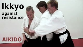 Aikido technique IKKYO against resistance and in henkawaza by Stefan Stenudd in 2008 [upl. by Trevar]