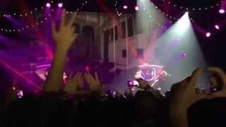 Soprano  Ti Amo  Live  Lyon Halle Tony Garnier 31032015  HD [upl. by Faires89]