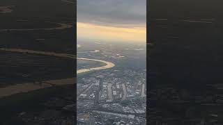 Beautiful Flight above the River Rhein Düsseldorf Sunexpress Boing 737800 plane aviation flight [upl. by Woodall567]