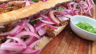 Sándwich de cochinita pibil por Raúl Bravo [upl. by Gathers]