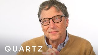 How Bill Gates reads books [upl. by Yllrebmik]