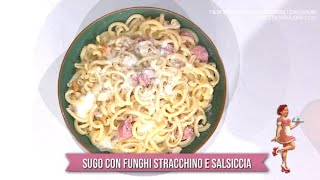 È sempre mezzogiorno ricette di oggi 27 ottobre sugo con funghi stracchino e salsiccia di zia Cri [upl. by Akinna473]