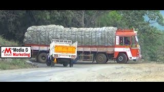 TRUCK USING ENGINE BRAKE RETARDER WHILE COMING DOWN IN GHAT SECTION [upl. by Alilad]