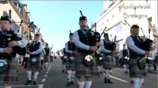 GPS PIPE BAND AU FESTIVAL DES FILETS BLEUS 2012 DE CONCARNEAU 12 [upl. by Orpha446]