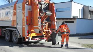 Neue Müllabfuhr Technik in der Marktgemeinde St Johann in Tirol [upl. by Fabron]