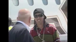 Ronaldinho  Arrivo a Milanello [upl. by Verbenia]