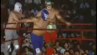 Mil Mascaras Blue Demon amp El Santo [upl. by Ttsepmet]