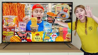 Mukbang Fire Spicy Noodle Tteokbokki 하이유의 TV 속 야외 편의점 음식 먹방 Convenience Store food  HIU 하이유 [upl. by Leonie]