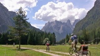 Der Lange Weg der Dolomiten  The Long Trail of the Dolomites [upl. by Lilas804]