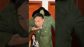 PAPA MECAHIN VAS BUNGA MAMA ‼️ UNTUNG ADA LANGLANG PINTAR‼️ shorts dubbing funny [upl. by Enilreug]