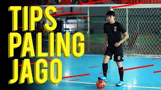 7 TIPS JADI PEMAIN FUTSAL PALING JAGO [upl. by Ardnasela631]