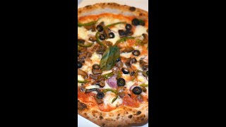 Neapolitan pizza at Pizzeria da Susy  Baani Square Gurgaon [upl. by Solracnauj]