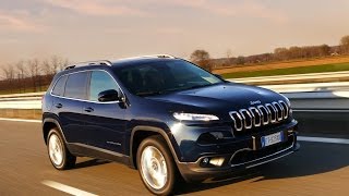 Jeep Cherokee 2014 la prova di MotorBox [upl. by Anaitsirhc527]