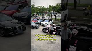 Un Mercedes y un vehículo chino se encuentran en un parking [upl. by Severen587]