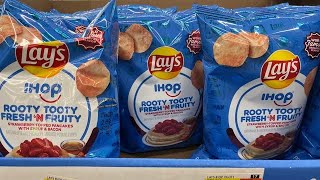 Lays ihop Rooty tooty fresh n fruity strawberry pancake chips review [upl. by Mill]