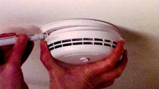 Remove an Ei166 smoke alarm [upl. by Moreland297]