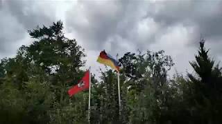 Sturm in unserem Garten im Odenwald und deutschrussische Freundschaftsflagge  Storm in our garden [upl. by Junno]