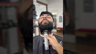 Neck Line Trim 🧔🏻🔥🔪 GAMMASTYLECRAFTPRO barber bearding beard barbershop bearder [upl. by Grannias]