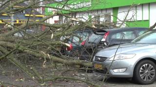 Hoogezand Sappemeer  85 meldingen van stormschades [upl. by Olbap]