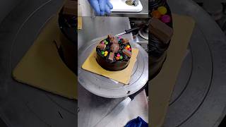 Mini chocolate cake design ytshorts youtubeshorts [upl. by Inaboy]