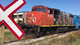 CN 559 switching Polar Pak with many close ups of coupling  a GMTX Unit [upl. by Siblee100]