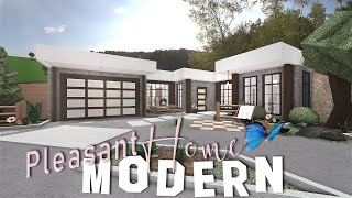 Pleasant Modern Family Roleplay home  Welcome to Bloxburg no gamepass Build [upl. by Elleuqram620]