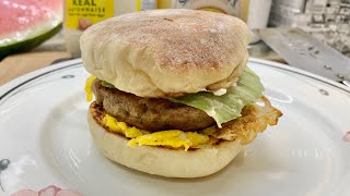 Bolos Levedos hambúrguer de peruTurkey Burger on Leonor Santos Johnny bread [upl. by Almat]