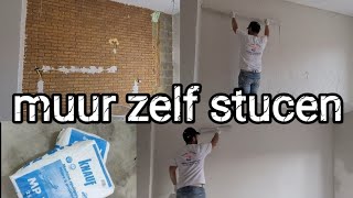 Zelf een muur stucen  Plasterer [upl. by Greggory102]