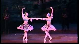 Le Corsaire odalisques 1991 Mariinsky [upl. by Aikym968]