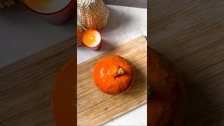 Cooklution Kürbis ab jetzt easy schneiden 🎃😍 ohne großen Kraftakt hack tricks [upl. by Nosnibor]