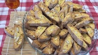 Cantucci Toscani  Biscotti Alle Mandorle [upl. by Ymmik331]