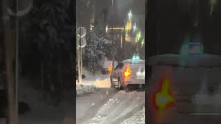 🔴 Borë e dendur në kryeqytet taksi ”bllokohet” në mes të rrugës ❄️👇🏽 [upl. by Sterne957]