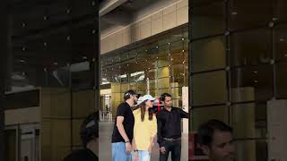 HINA KHAN with MUNAWAR FARUQI RETURN MUMBAI FROM KOLKATA SPOTTED AT AIRPORT [upl. by Ettenil]