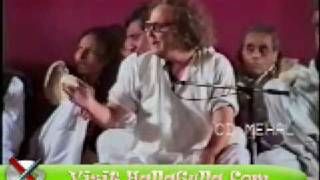 Mazahiya Mushaira Saghar Khayami Funny HallaGulla Com Part 2 [upl. by Yllrebmik328]