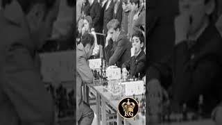 MIKHALI TAL Y EL NIÑO chess ajedrezdeelite clasesdeajedrez chesstactics chessmaster [upl. by Gotthelf]