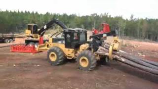 Cat® 525C Wheel Skidder [upl. by Dragon735]