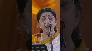 Dil Deewana  Lata Mangeshkar Live Concert An Era In Evening 1997  Maine Pyar Kiya 1989trending [upl. by Gainer855]