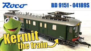 KERMIT THE TRAIN Dutch NS Railways BD9151 Motorwagen  Model Railway Review  Roco HO Scale [upl. by Omocaig243]