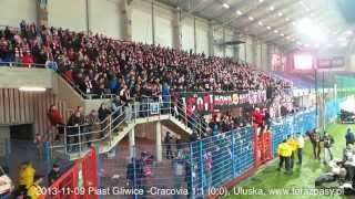 Terazpasypl 1000 kibiców Cracovii w Gliwicach 09112013 [upl. by Ahtilat916]