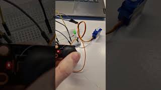 mekatronik v8 servo motor og joystick [upl. by Janik]