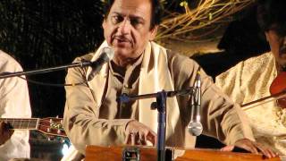 Ghulam Ali Ghazals  Koi Humnafas Nahin Hai High Quality Audio [upl. by Joletta756]