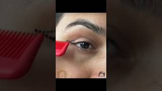 Eyeliner tutorial eyeliner hacks with comb eyeliner eyelinertutorial [upl. by Asserac]