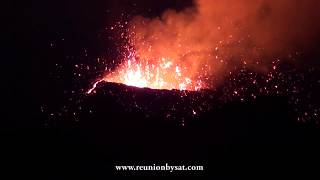 Eruption du Piton de la Fournaise 04052018 Volcano Eruption in Reunion Island [upl. by Dagall]