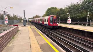 District line S Stock Arrives at Becontree trainspottinguk [upl. by Holzman]