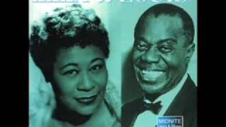 Ella Fitzgerald amp Louis Armstrong  April in Paris [upl. by Liggett]